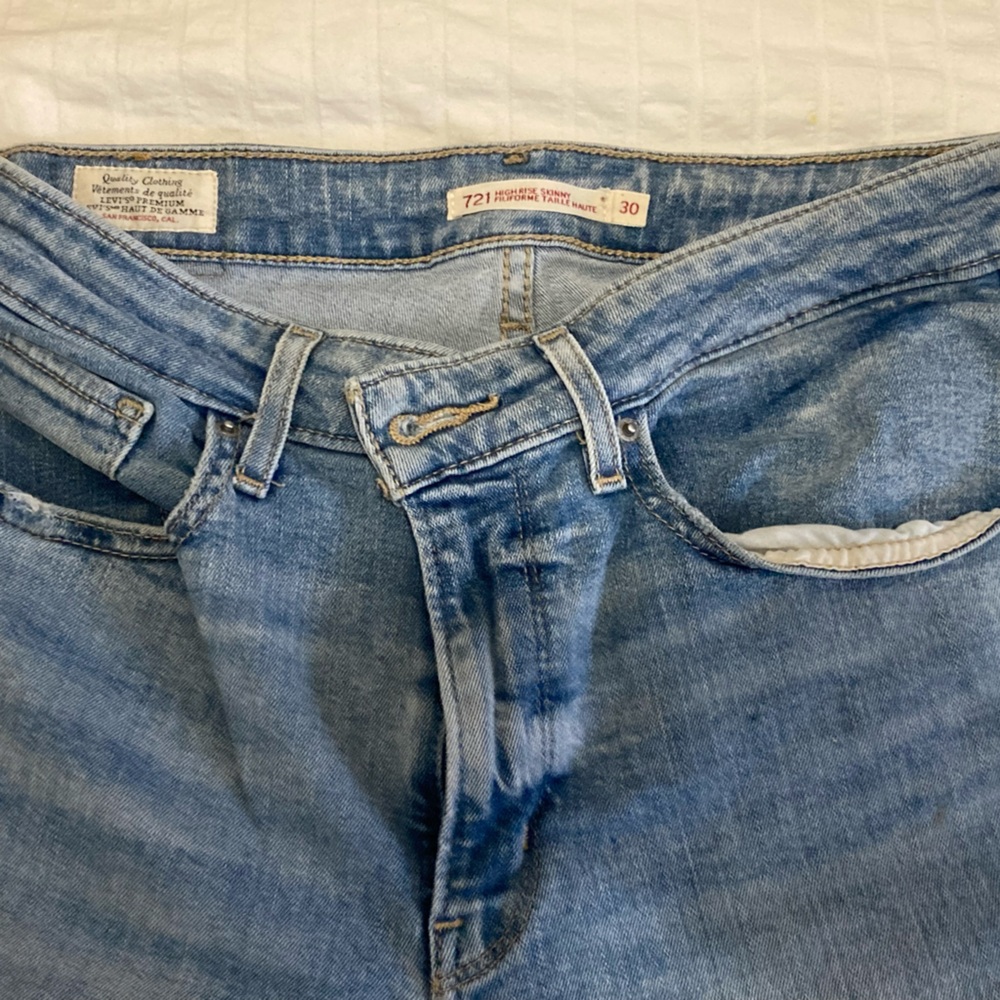 Levi's Women's Sky Blue Skinny Jeans